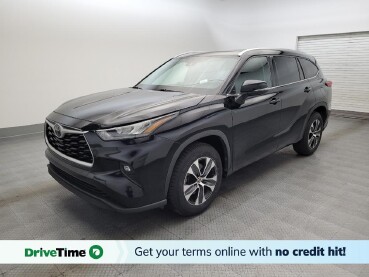 2020 Toyota Highlander in Tucson, AZ 85705