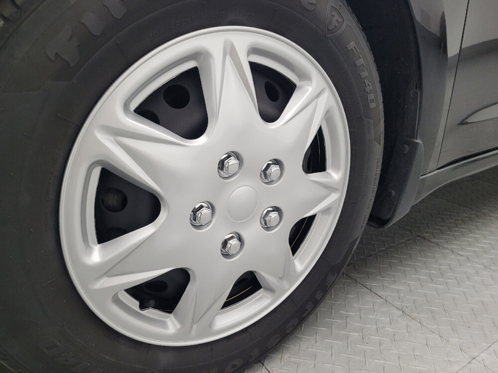 2017 Hyundai Elantra in Charlotte, NC 28213 - 18040988 31