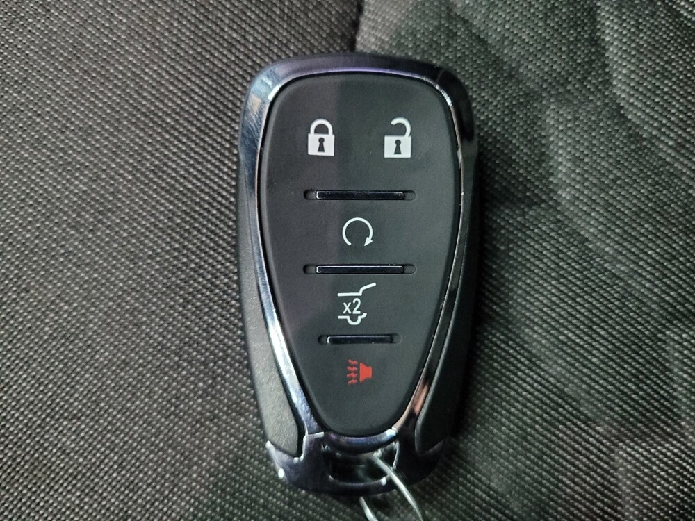 2019 Chevrolet Equinox in Fairfield, OH 45014 - 18041277 32