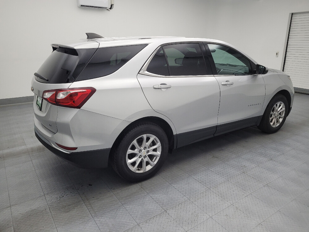 2019 Chevrolet Equinox in Fairfield, OH 45014 - 18041277 10