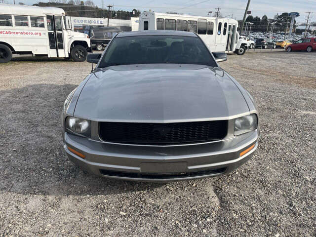 2009 Ford Mustang in Hickory, NC 28602-5144 - 18041335 3