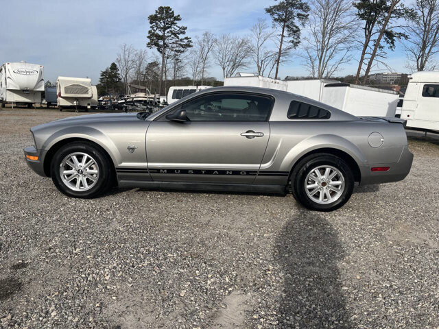 2009 Ford Mustang in Hickory, NC 28602-5144 - 18041335 8