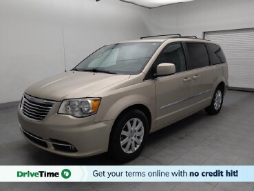 2015 Chrysler Town & Country in Greenville, NC 27834