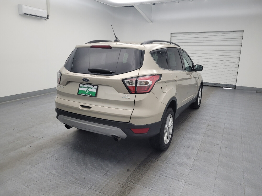 2018 Ford Escape in Louisville, KY 40258 - 18041857 9