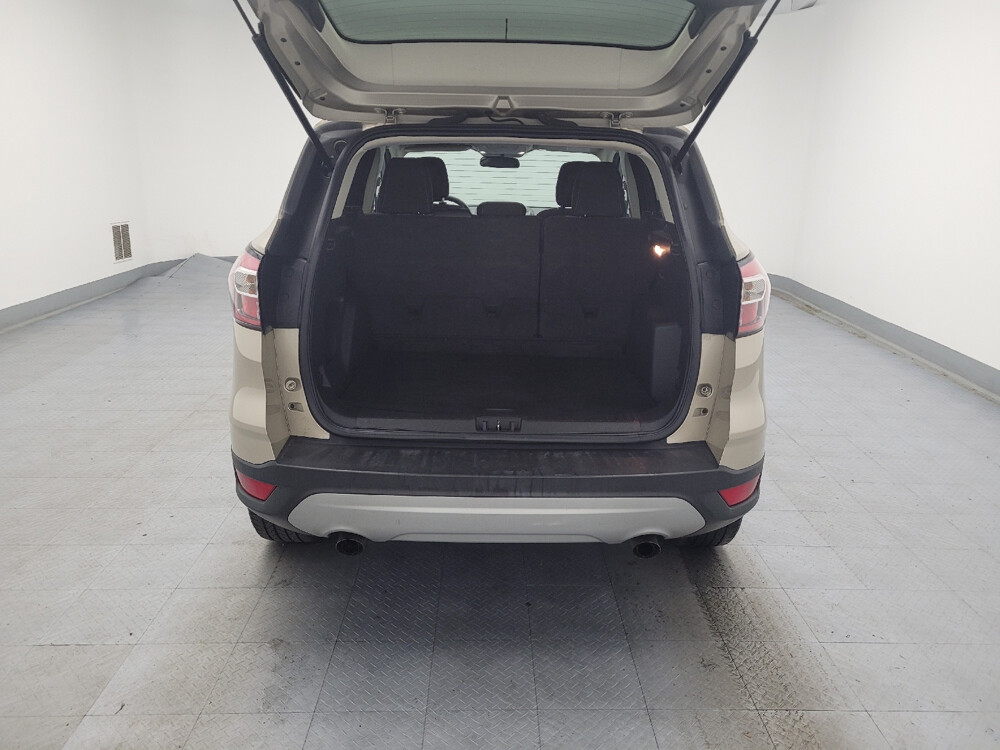 2018 Ford Escape in Louisville, KY 40258 - 18041857 29