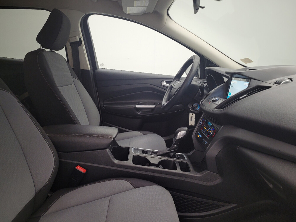 2018 Ford Escape in Louisville, KY 40258 - 18041857 21