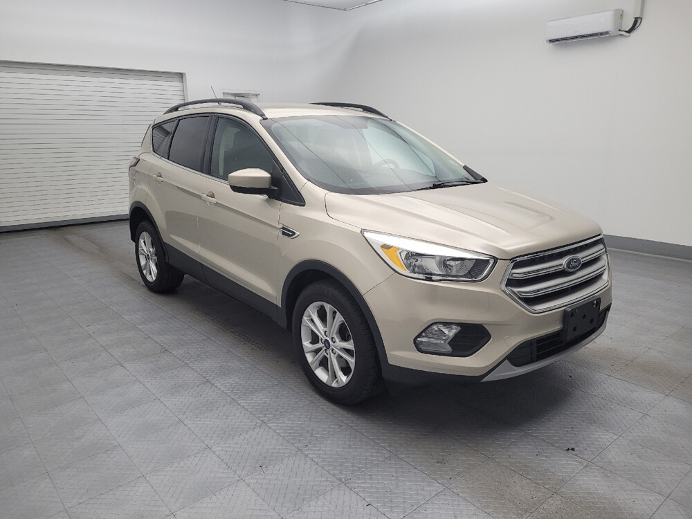 2018 Ford Escape in Louisville, KY 40258 - 18041857 11