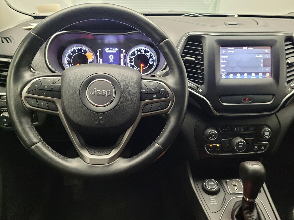 2019 Jeep Cherokee in Riverside, CA 92504 - 18041937 22