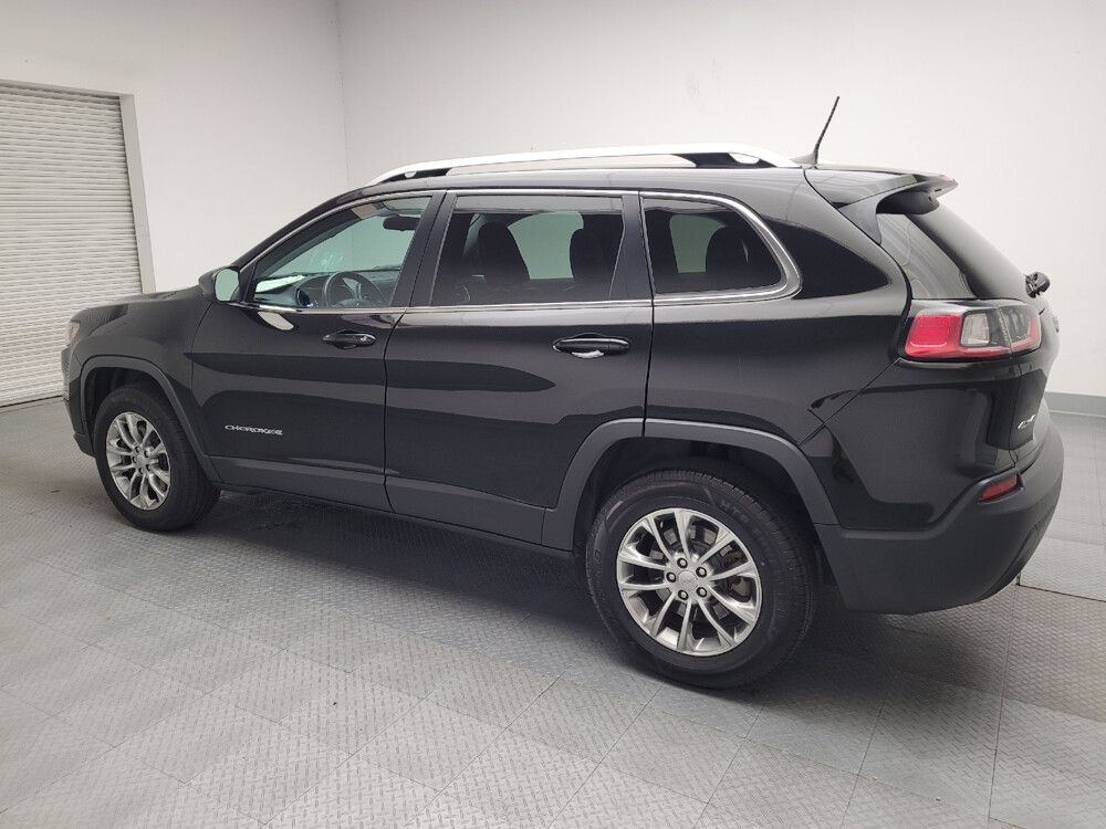 2019 Jeep Cherokee in Riverside, CA 92504 - 18041937 3