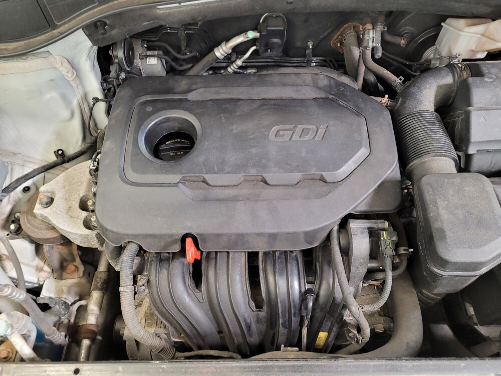 2017 Hyundai Santa Fe in Columbus, OH 43231 - 18041983 30