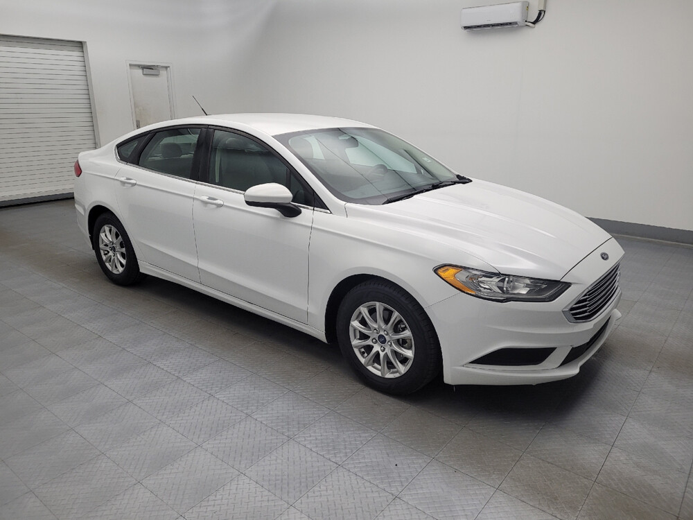 2018 Ford Fusion in Columbus, OH 43231 - 18042015 11
