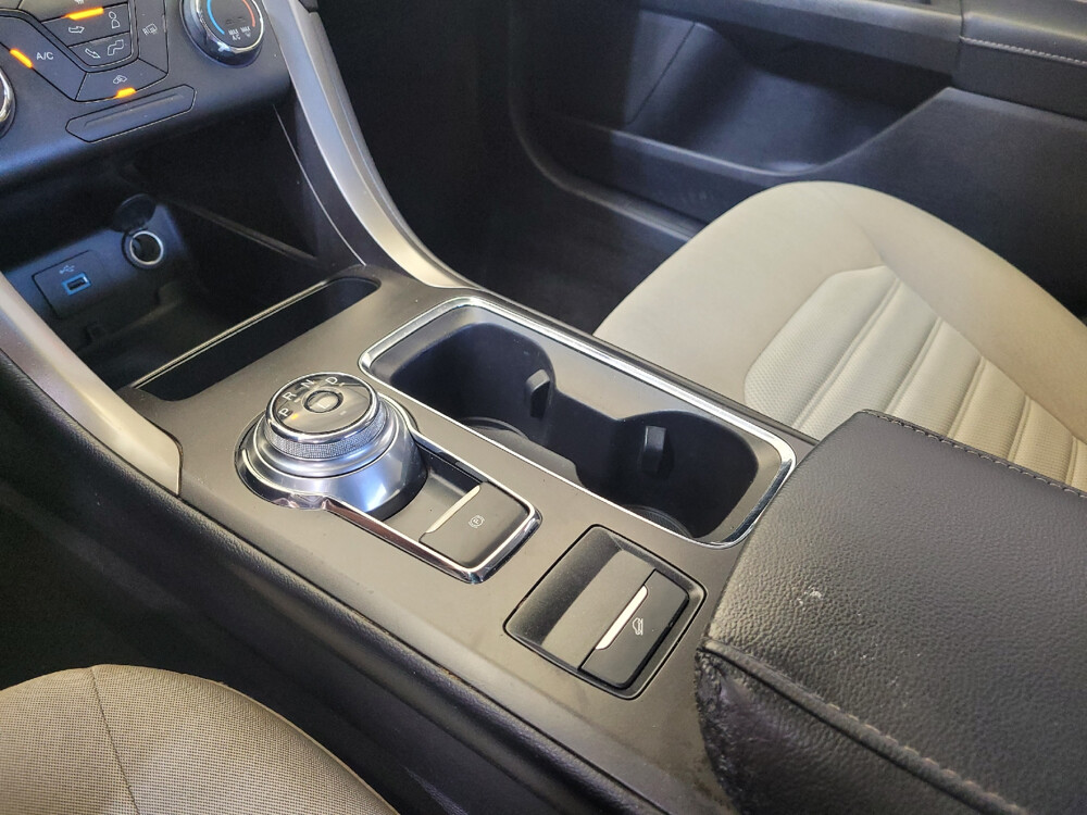 2018 Ford Fusion in Columbus, OH 43231 - 18042015 26