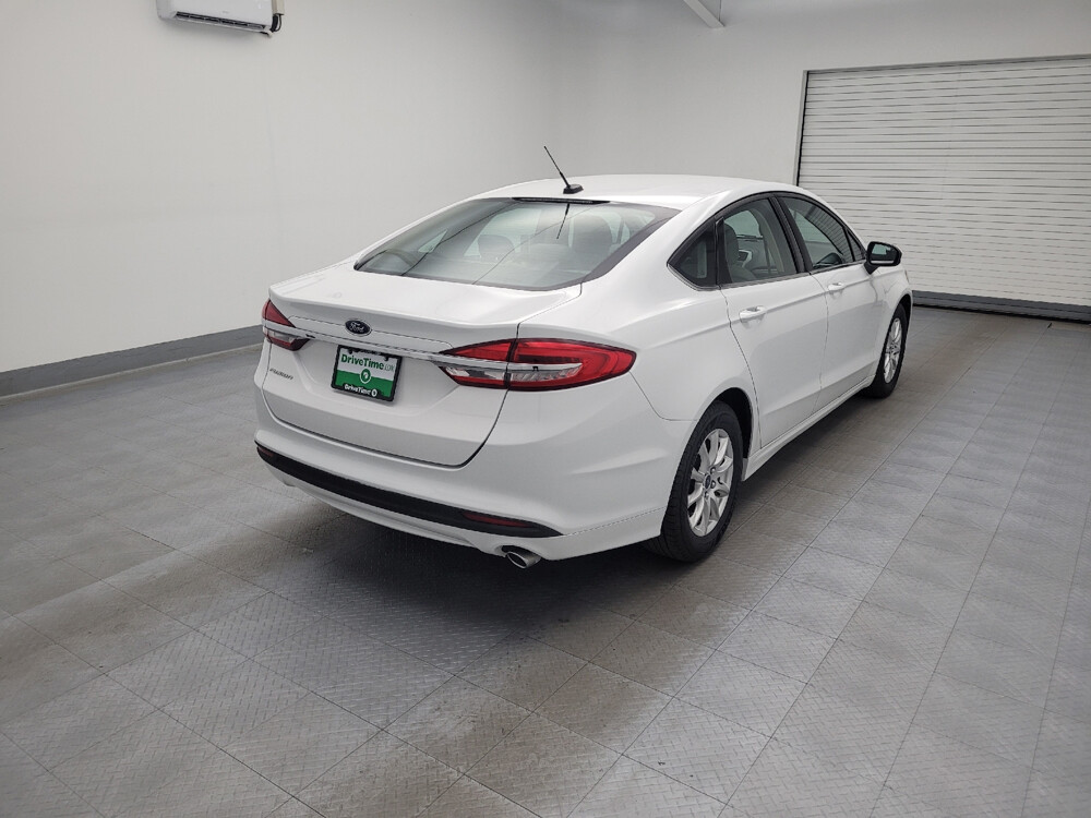 2018 Ford Fusion in Columbus, OH 43231 - 18042015 9