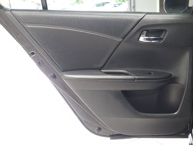 2016 Honda Accord in Cinnaminson, NJ 08077 - 18042048 11