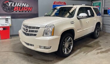 2013 Cadillac Escalade in Conyers, GA 30094