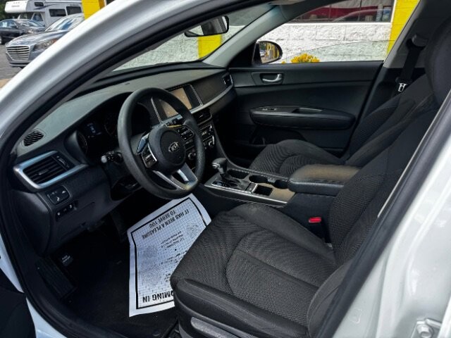 2020 Kia Optima in Indianapolis, IN 46222-4002 - 18042313 8