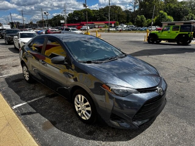 2019 Toyota Corolla in Indianapolis, IN 46222-4002 - 18042317 3