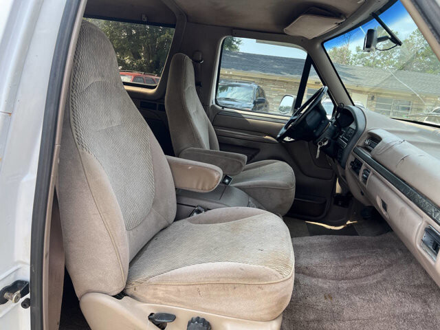 1995 Ford Bronco in Hickory, NC 28602-5144 - 18042395 9