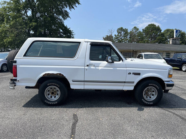 1995 Ford Bronco in Hickory, NC 28602-5144 - 18042395 8