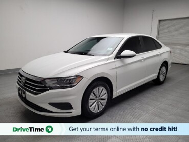 2019 Volkswagen Jetta in Montclair, CA 91763