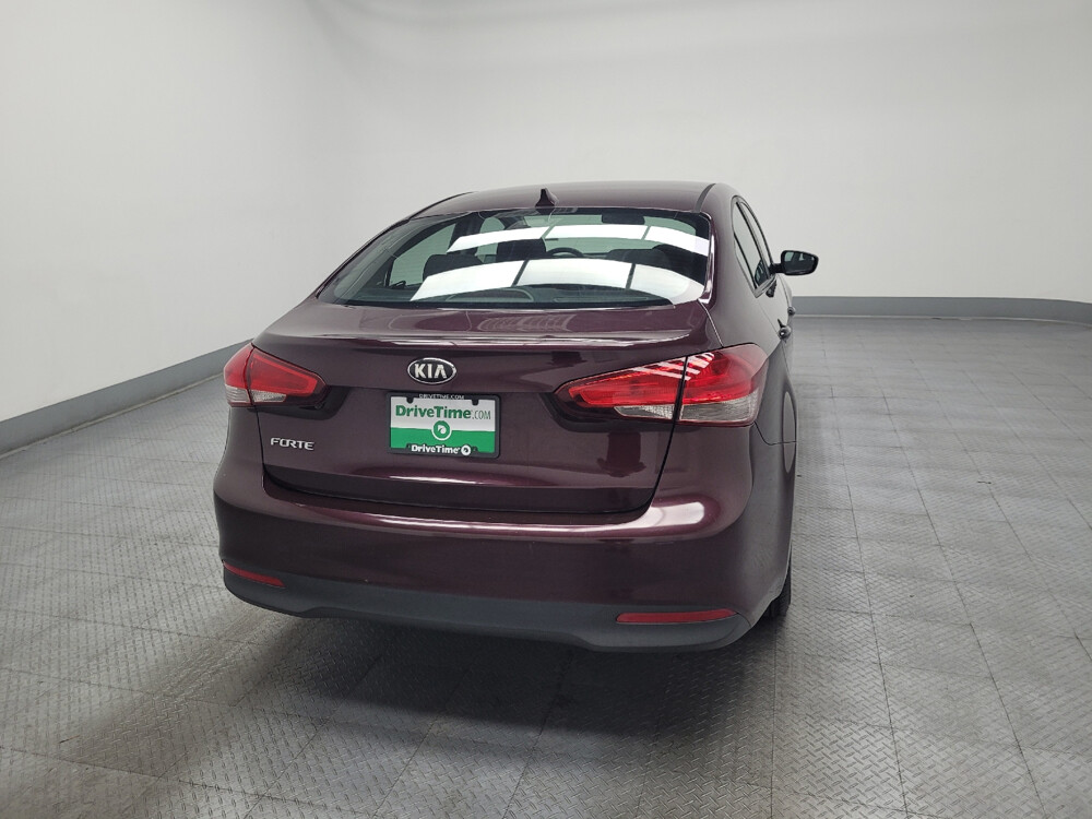 2018 Kia Forte in Las Vegas, NV 89104 - 18042647 7