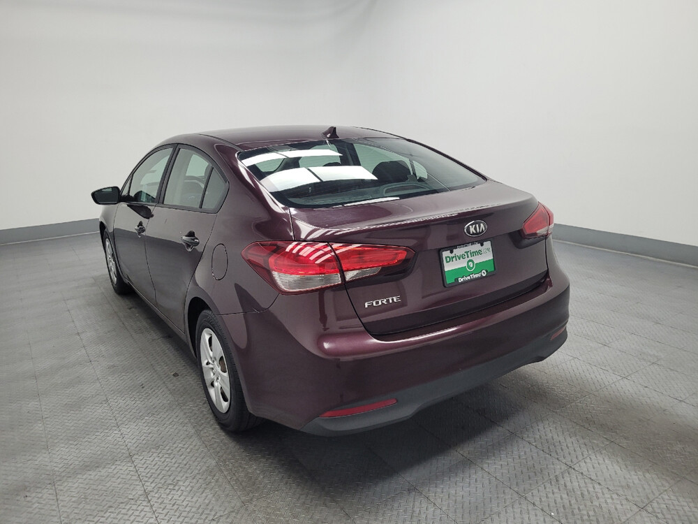 2018 Kia Forte in Las Vegas, NV 89104 - 18042647 5