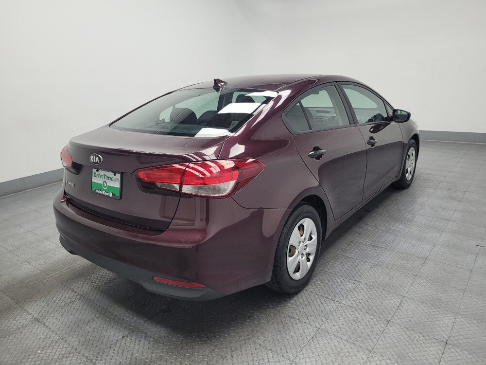 2018 Kia Forte in Las Vegas, NV 89104 - 18042647 9