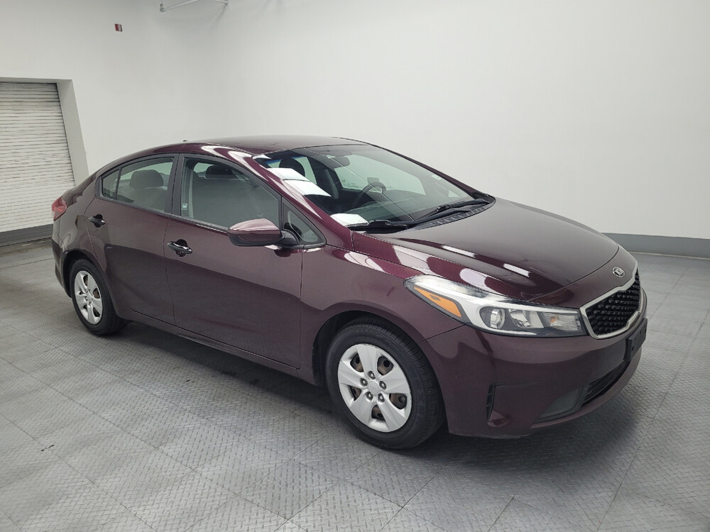 2018 Kia Forte in Las Vegas, NV 89104 - 18042647 11