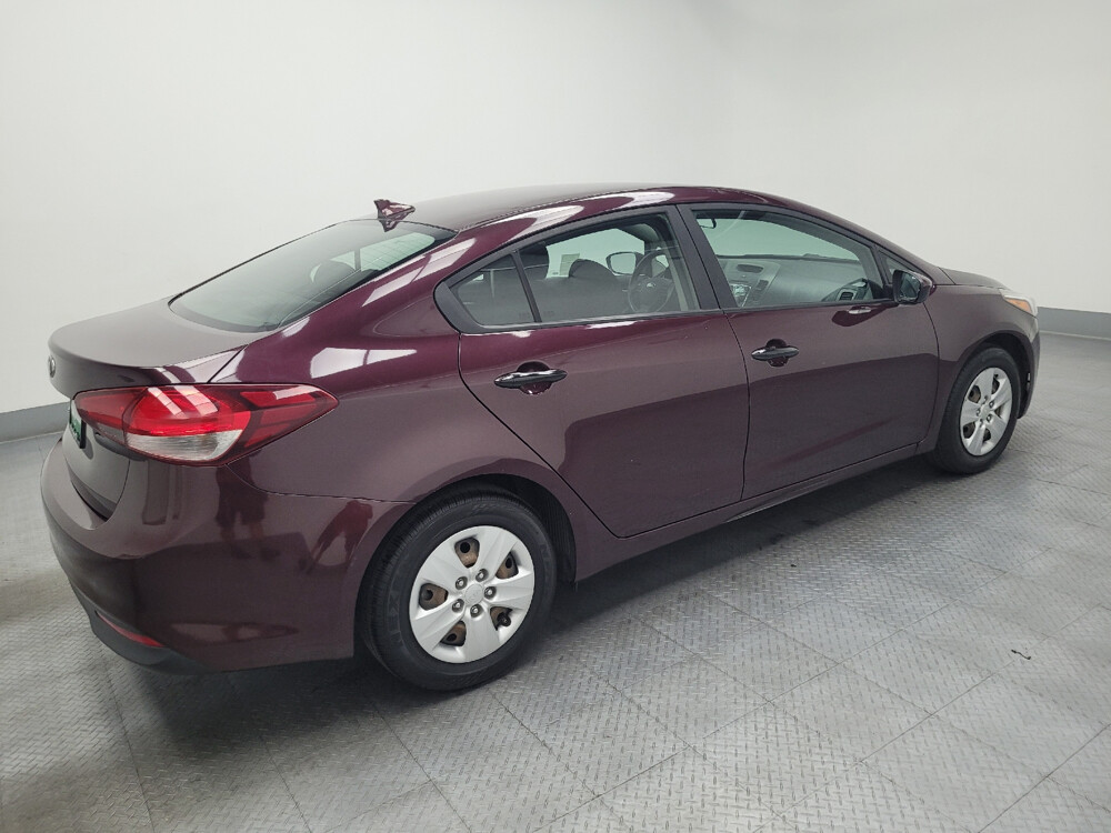 2018 Kia Forte in Las Vegas, NV 89104 - 18042647 10