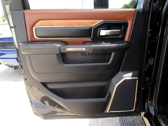 2021 RAM 3500 in Tampa, FL 33604-6914 - 18042671 22