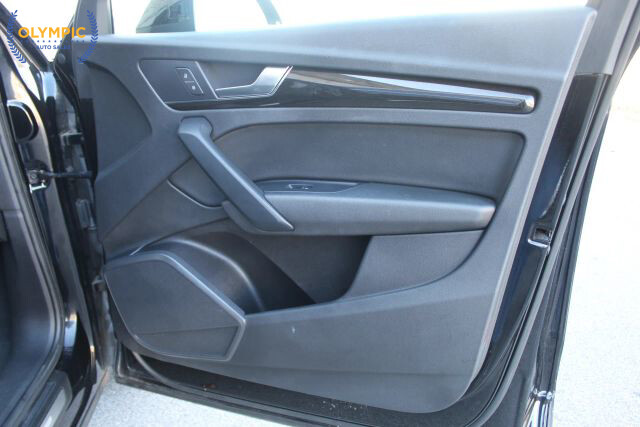 2018 Audi Q5 in Decatur, GA 30032 - 18042689 41