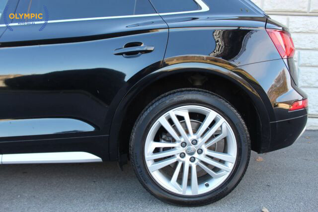 2018 Audi Q5 in Decatur, GA 30032 - 18042689 10