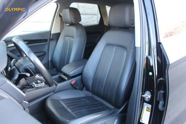 2018 Audi Q5 in Decatur, GA 30032 - 18042689 33