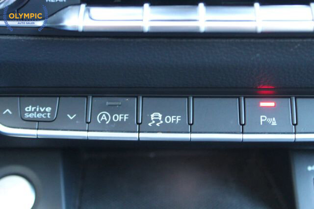 2018 Audi Q5 in Decatur, GA 30032 - 18042689 25