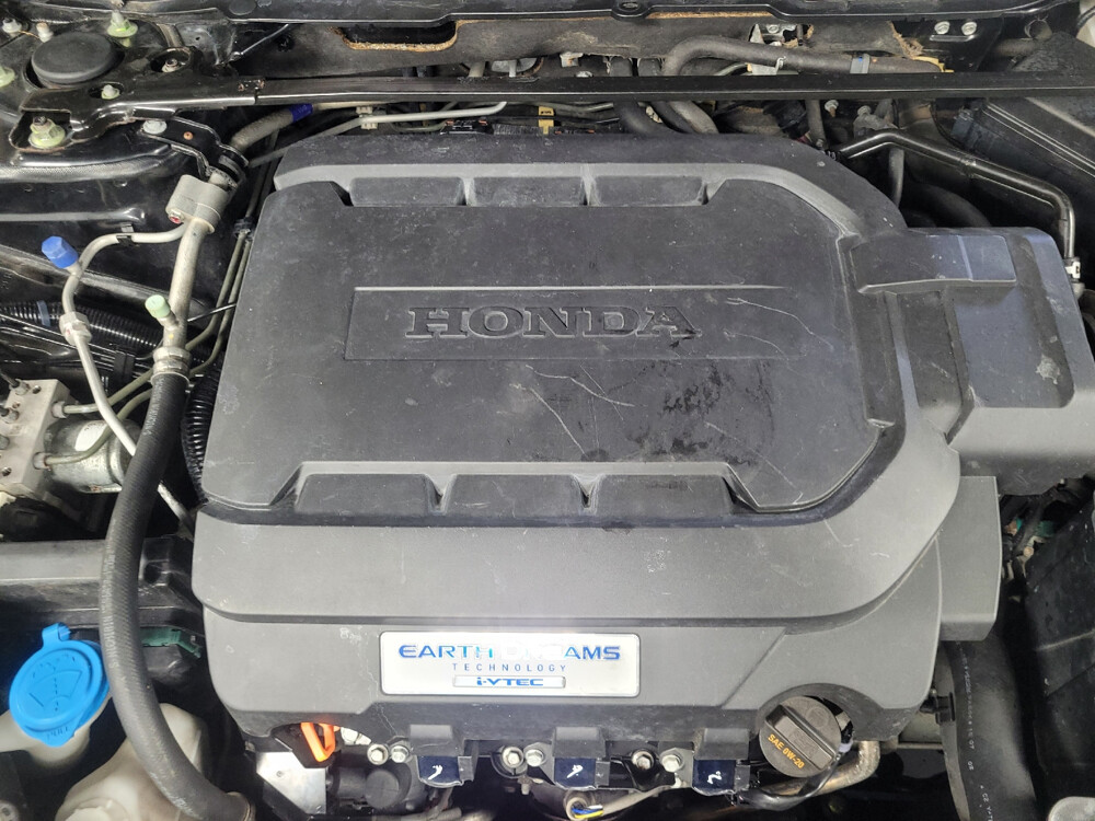 2016 Honda Accord in Jackson, MS 39211 - 18042708 30