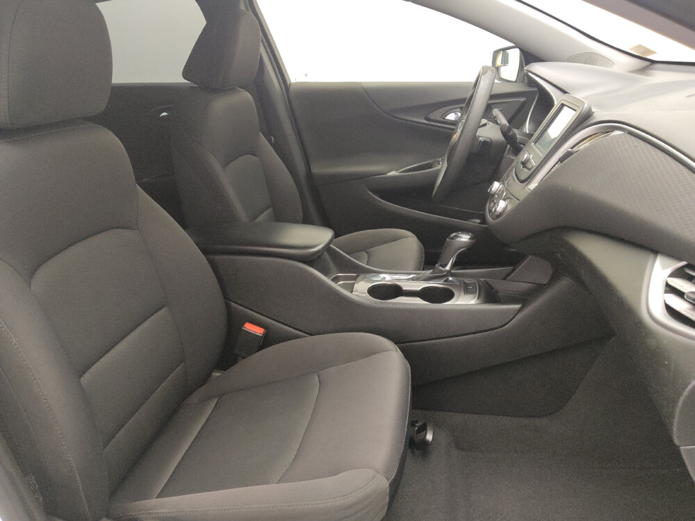 2017 Chevrolet Malibu in Jacksonville, FL 32225 - 18042806 21