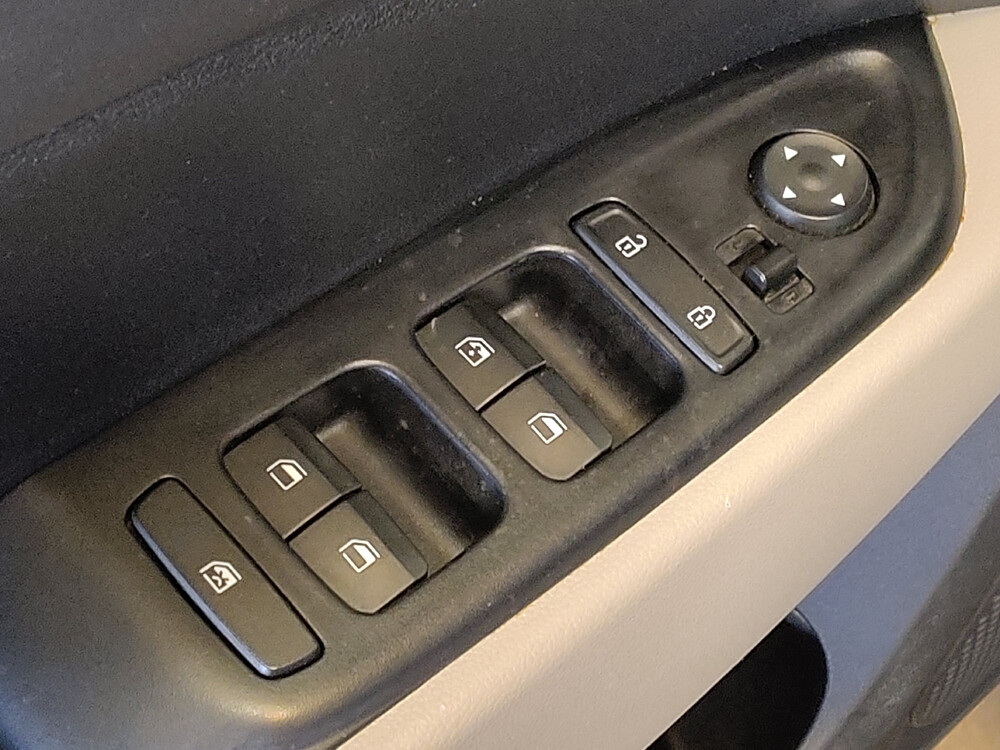 2021 Hyundai Venue in Sanford, FL 32773 - 18042818 27