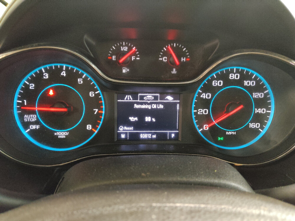 2018 Chevrolet Cruze in Plano, TX 75074 - 18042917 23