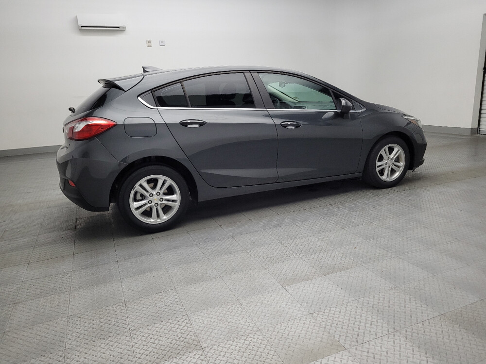 2018 Chevrolet Cruze in Plano, TX 75074 - 18042917 10