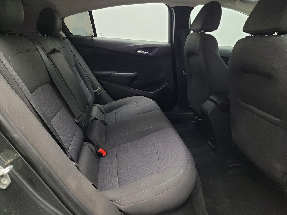 2018 Chevrolet Cruze in Plano, TX 75074 - 18042917 19