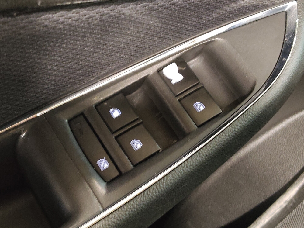 2018 Chevrolet Cruze in Plano, TX 75074 - 18042917 27