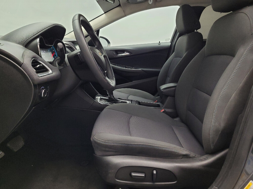 2018 Chevrolet Cruze in Plano, TX 75074 - 18042917 17