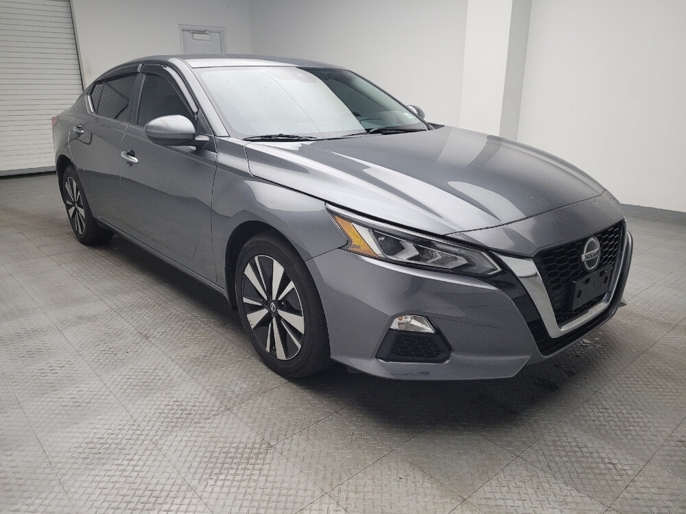 2021 Nissan Altima in Grand Rapids, MI 49508 - 18043077 13