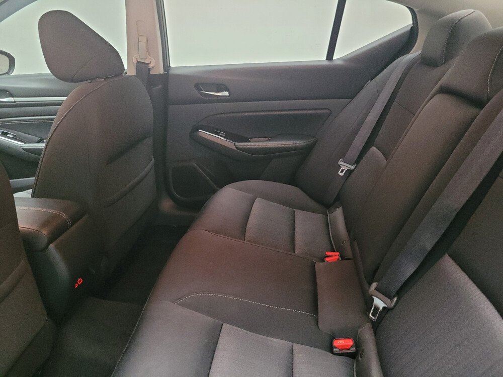 2021 Nissan Altima in Grand Rapids, MI 49508 - 18043077 18