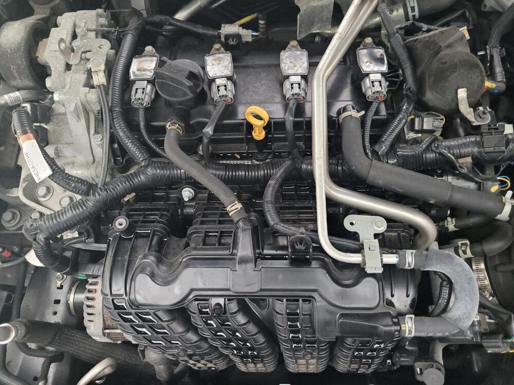 2021 Nissan Altima in Grand Rapids, MI 49508 - 18043077 30