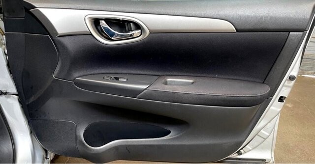 2014 Nissan Sentra in Conyers, GA 30094 - 18043115 16