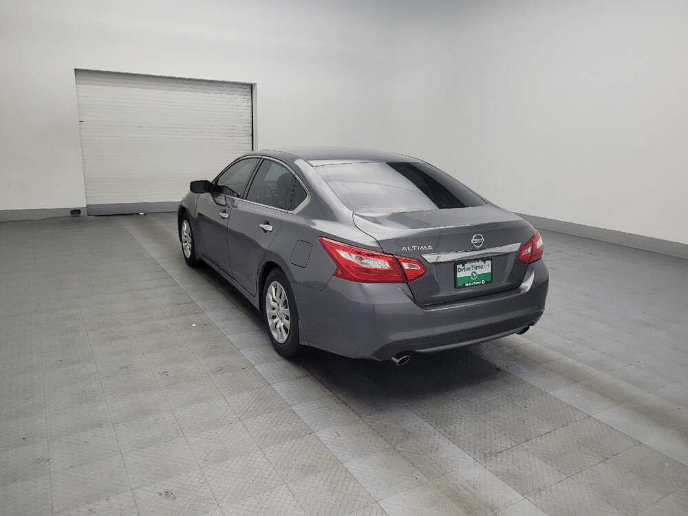 2017 Nissan Altima in Stone Mountain, GA 30083 - 18043164 5