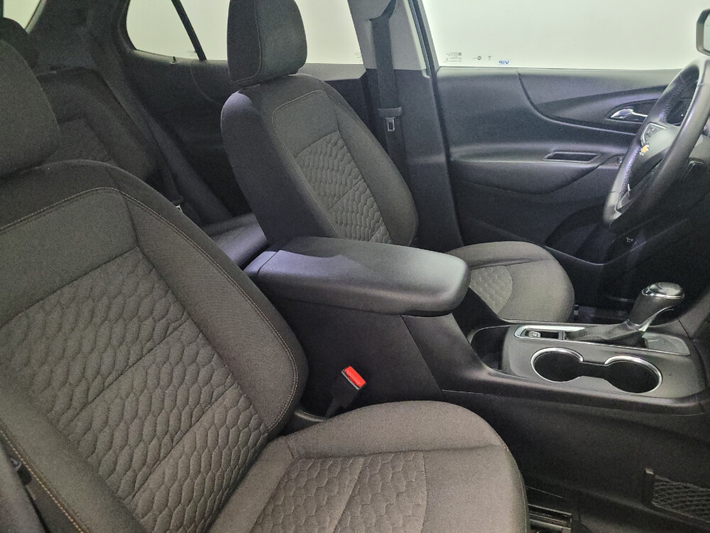 2018 Chevrolet Equinox in Pittsburgh, PA 15236 - 18043311 21