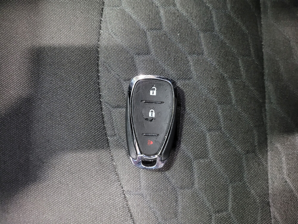 2018 Chevrolet Equinox in Pittsburgh, PA 15236 - 18043311 32