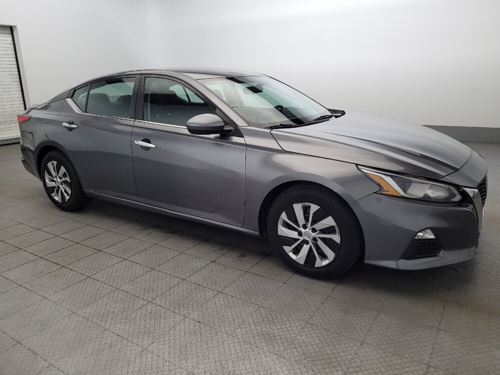 2019 Nissan Altima in Plymouth Meeting, PA 19462 - 18043423 11